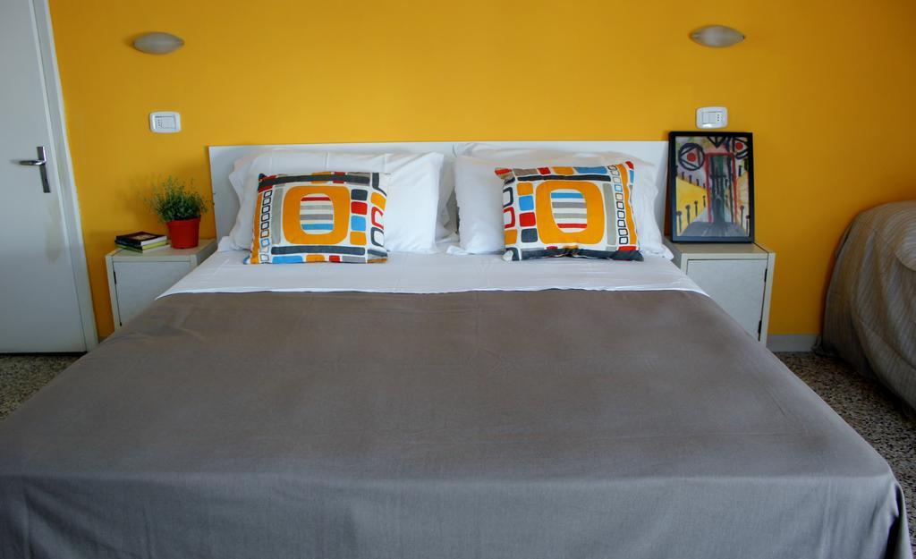 Le Aromatiche B&B Viserbella di Rimini Pokój zdjęcie